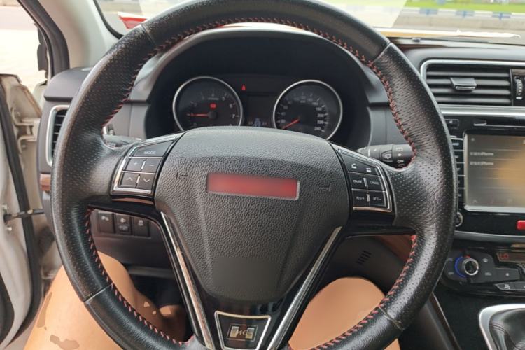 Used Haval H6 2013 Sports Edition 1.5T Manual Two-Wheel Drive Elite Model Steering Wheel