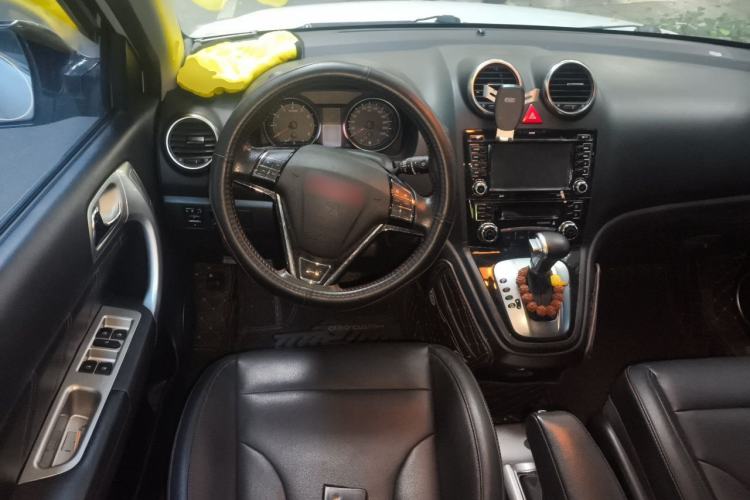 Used Haval H6 2013 Upgraded Model 2.4L Automatic Two-Wheel Drive Elite Version Steering Wheel