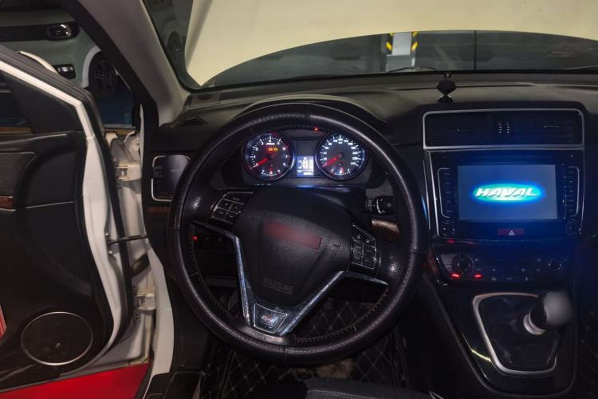 Used Haval H6 2013 Sport Edition 1.5T Manual Two-Wheel Drive Prestige Model Steering Wheel