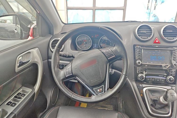 Used Haval H6 2013 Upgraded Model 1.5T Manual Two-Wheel Drive Elite Version Steering Wheel