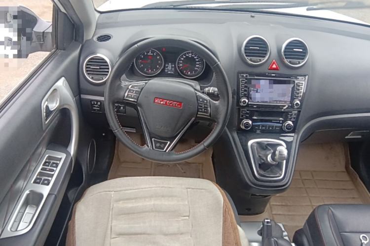 Used Haval H6 2013 Upgraded Model 1.5T Manual Two-Wheel Drive Elite Version Steering Wheel