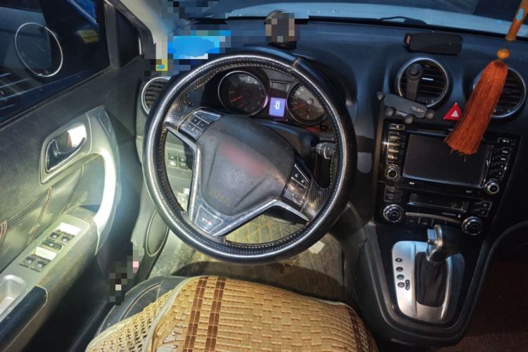 Used Haval H6 2013 Upgraded Model 2.4L Automatic Two-Wheel Drive Elite Version Steering Wheel