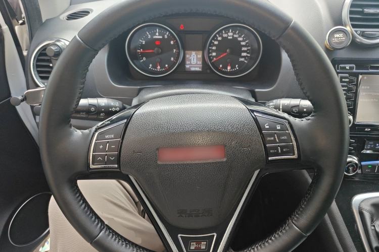 Used Haval H6 2013 Upgraded Model 1.5T Manual Two-Wheel Drive Elite Version Steering Wheel