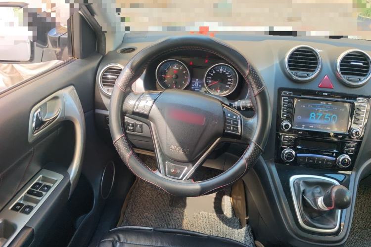 Used Haval H6 2013 Upgraded Model 1.5T Manual Two-Wheel Drive Elite Version Steering Wheel