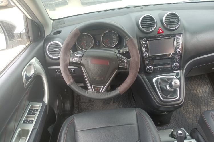 Used Haval H6 2013 Upgraded Model 1.5T Manual Two-Wheel Drive Elite Version Steering Wheel