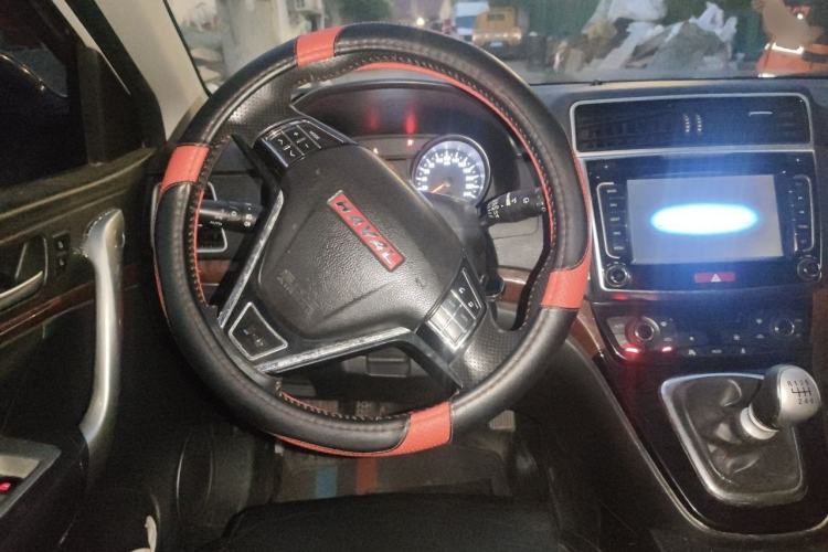 Used Haval H6 2013 Sport Edition 1.5T Manual Two-Wheel Drive Prestige Model Steering Wheel