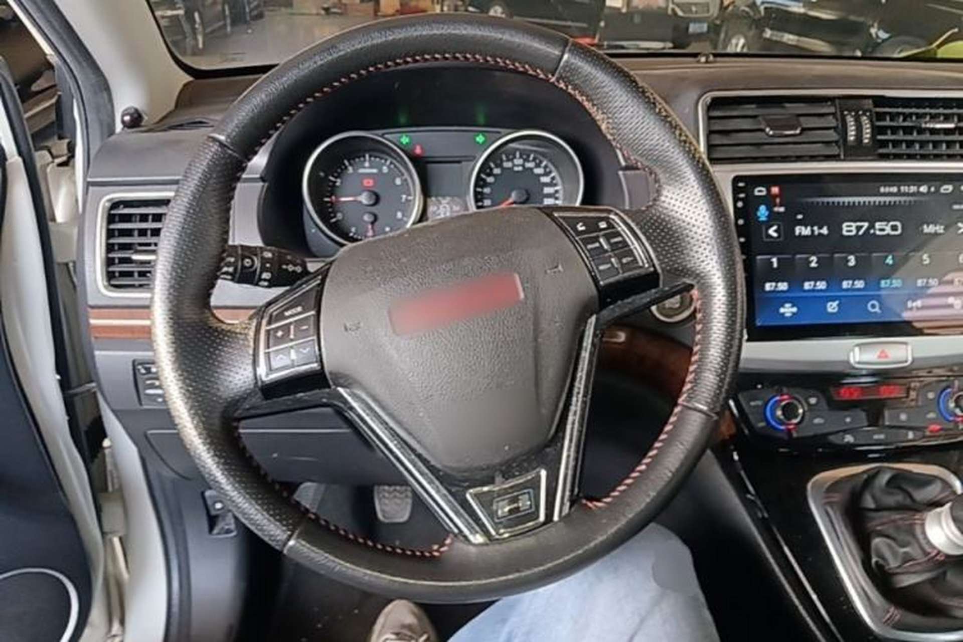Used Haval H6 2013 Sports Edition 1.5T Manual Two-Wheel Drive Elite Model Steering Wheel