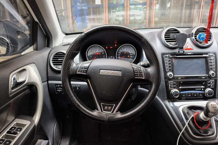 Used Haval H6 2013 Upgraded Model 1.5T Manual Two-Wheel Drive Elite Version Steering Wheel