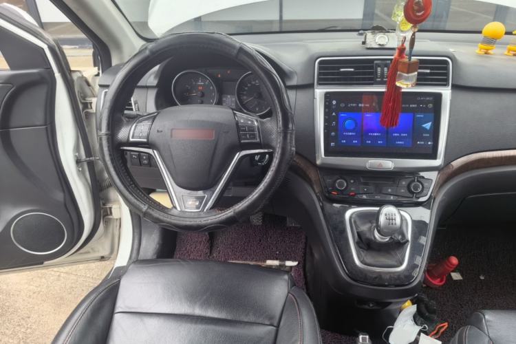 Used Haval H6 2013 Sports Edition 1.5T Manual Two-Wheel Drive Elite Model Steering Wheel