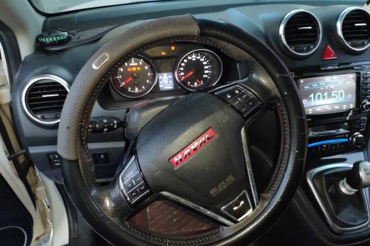 Used Haval H6 2013 Upgraded Model 1.5T Manual Two-Wheel Drive Elite Version Steering Wheel