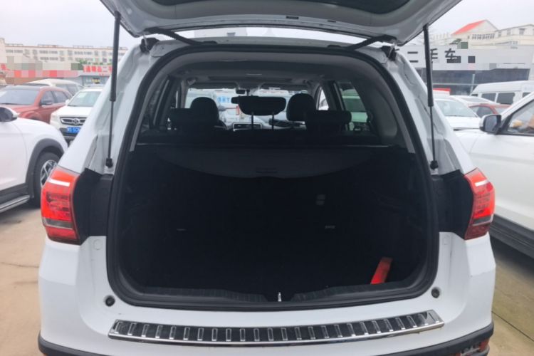 Used Haval H6 2013 Sports Edition 1.5T Manual Two-Wheel Drive Elite Model Trunk