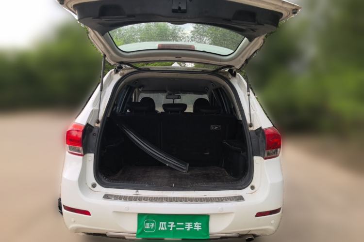 Used Haval H6 2013 Upgraded Model 1.5T Manual Two-Wheel Drive Elite Version Trunk