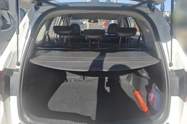 Used Haval H6 2013 Upgraded Model 1.5T Manual 4x4 Elite Version Trunk