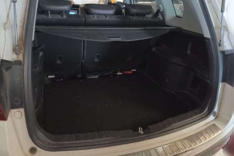 Used Haval H6 2013 Sports Edition 1.5T Manual Two-Wheel Drive Elite Model Trunk