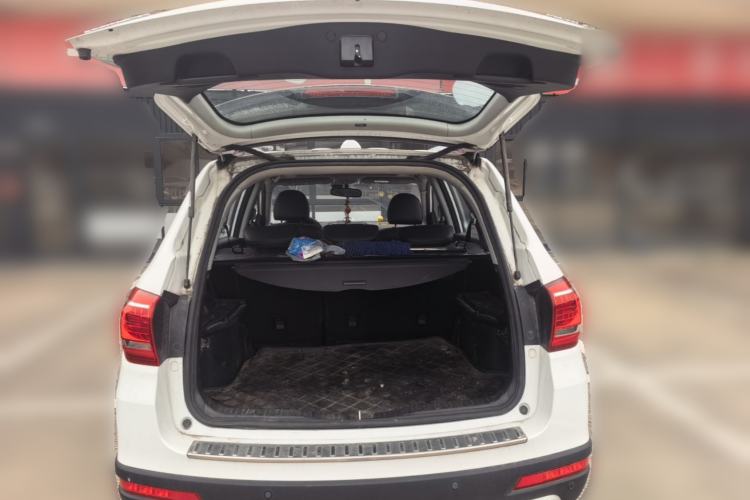 Used Haval H6 2013 Sports Edition 1.5T Manual Two-Wheel Drive Elite Model Trunk