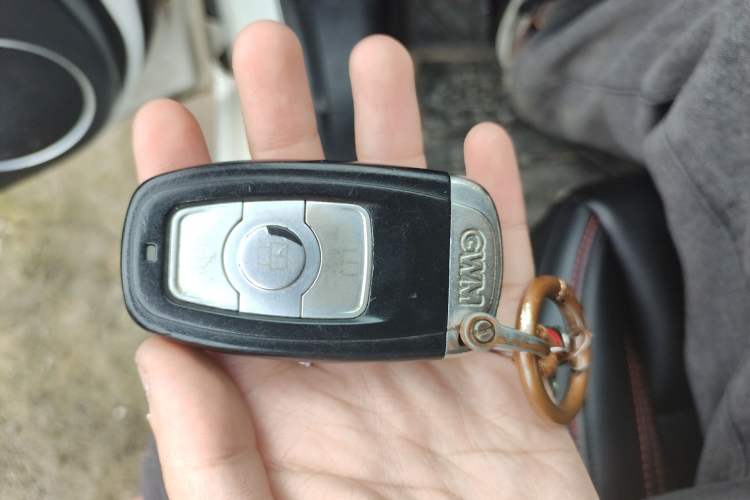 Used Haval H6 2013 Sports Edition 1.5T Manual Two-Wheel Drive Elite Model Vehicle Key