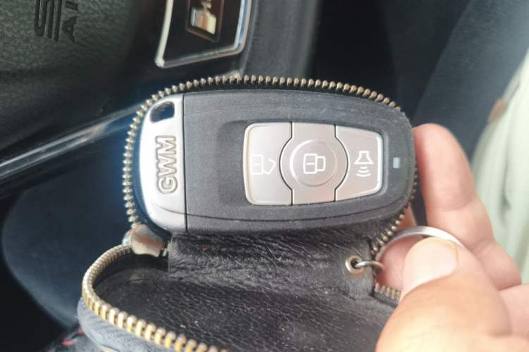Used Haval H6 2013 Upgraded Model 1.5T Manual Two-Wheel Drive Elite Version Vehicle Key