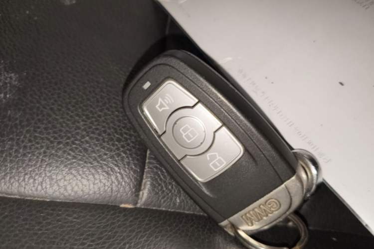 Used Haval H6 2013 Sports Edition 1.5T Manual Two-Wheel Drive Elite Model Vehicle Key