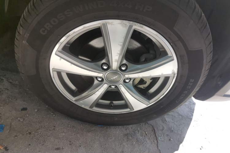 Used Haval H6 2013 Sports Edition 1.5T Manual Two-Wheel Drive Elite Model Right Front Wheel Hub
