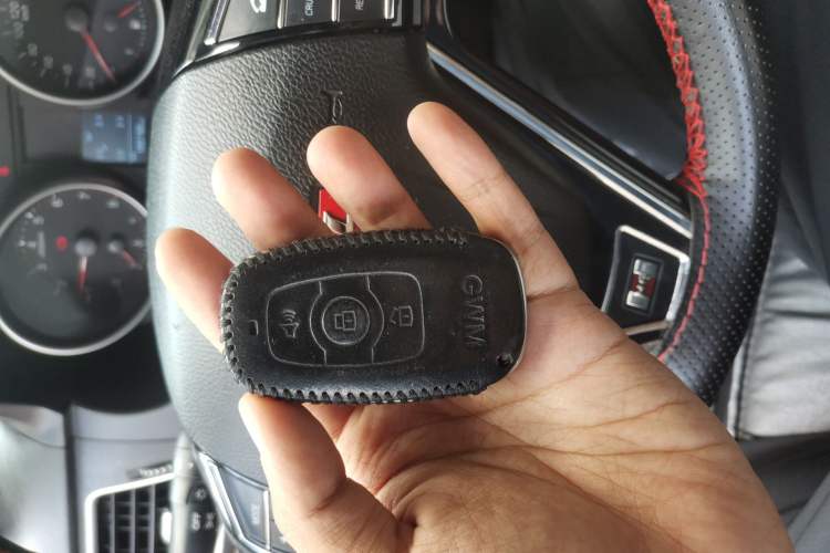 Used Haval H6 2013 Sports Edition 1.5T Manual Two-Wheel Drive Elite Model Vehicle Key