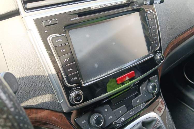 Used Haval H6 2014 Sport Version 1.5T Manual Two-Wheel Drive Elite Edition Audio And AC Panel