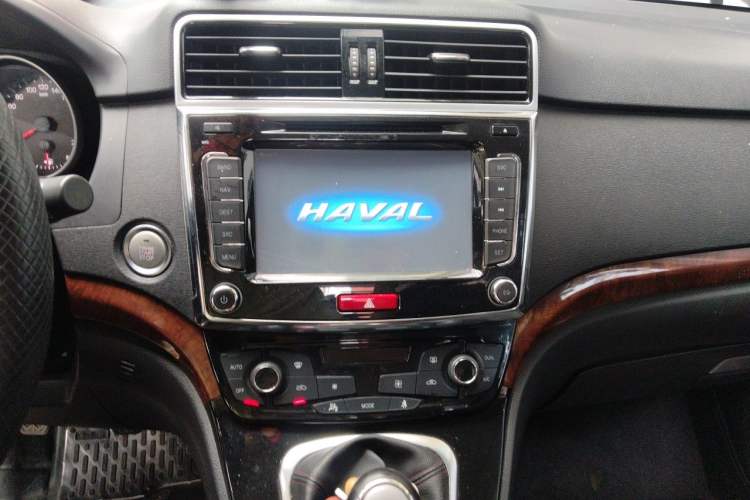 Used Haval H6 2014 Sport Version 1.5T Manual Two-Wheel Drive Elite Edition Audio And AC Panel