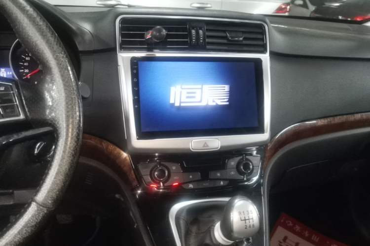 Used Haval H6 2014 Sport Version 1.5T Manual Two-Wheel Drive Elite Edition Audio And AC Panel