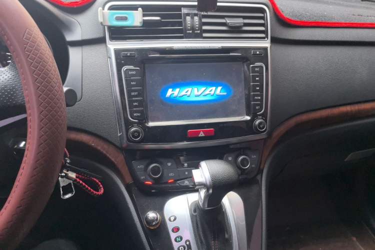 Used Haval H6 2014 Sport Edition 2.4L Automatic Elite Model Audio And AC Panel