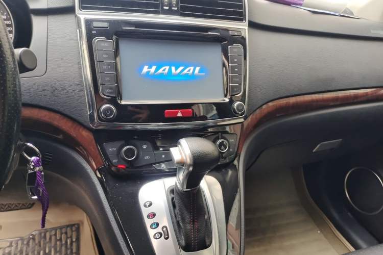 Used Haval H6 2014 Sports Edition 2.4L Automatic Prestige Model Audio And AC Panel