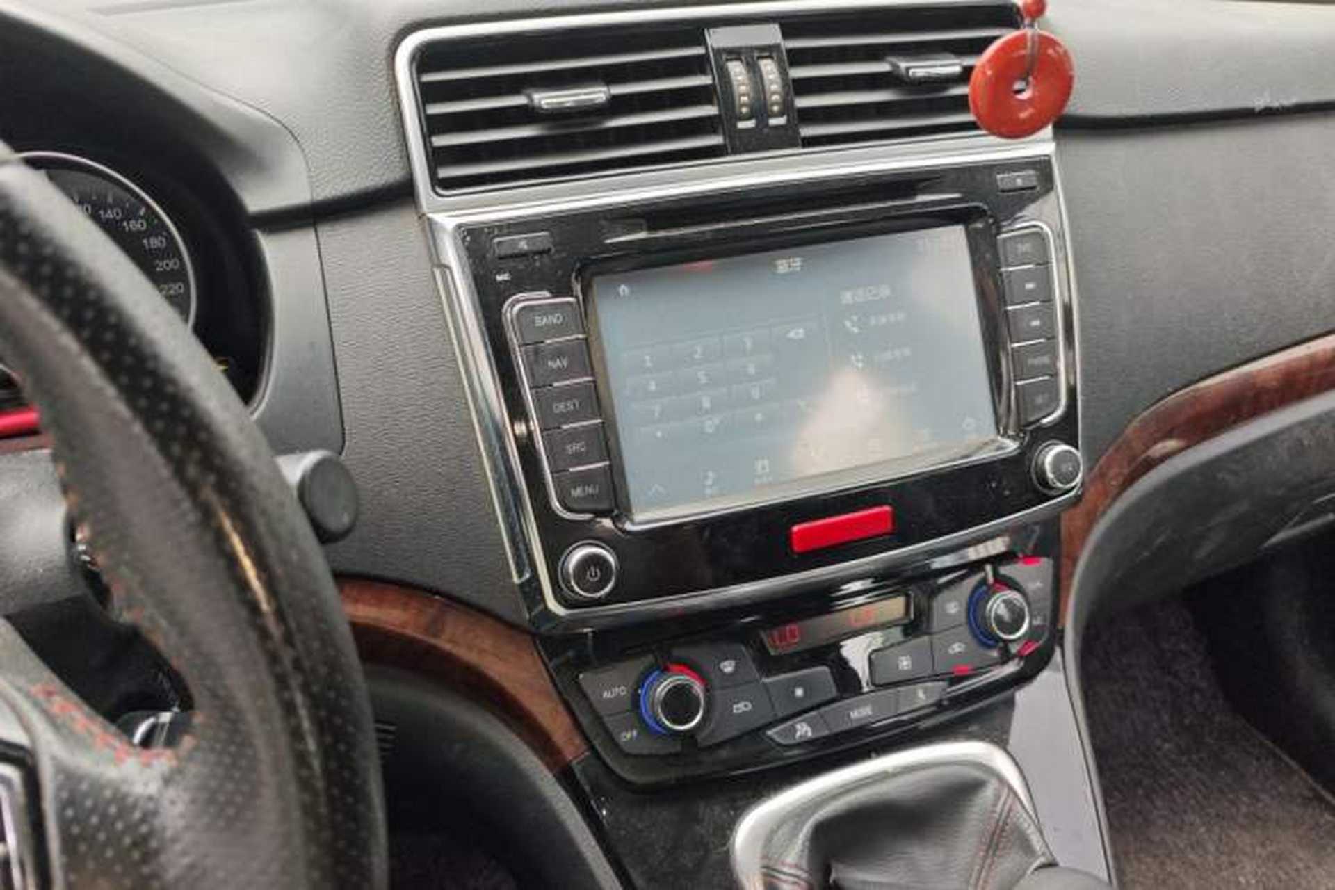 Used Haval H6 2014 Sport Version 1.5T Manual Two-Wheel Drive Elite Edition Audio And AC Panel