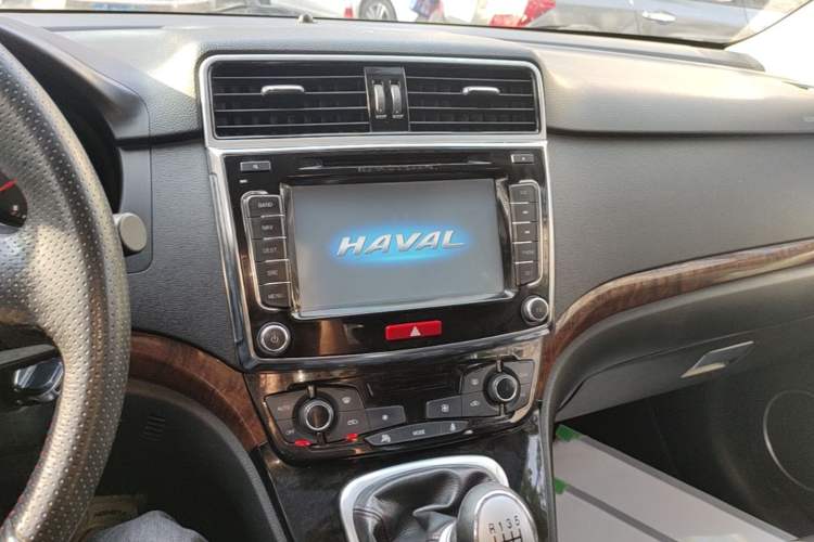 Used Haval H6 2014 Sport Version 1.5T Manual Two-Wheel Drive Elite Edition Audio And AC Panel