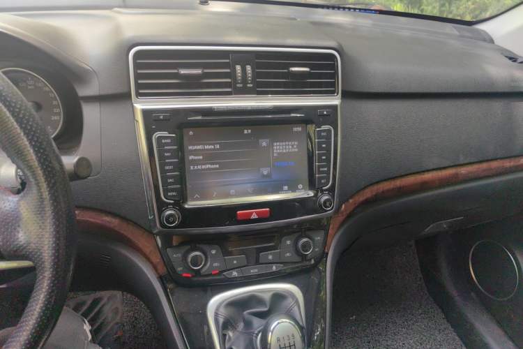 Used Haval H6 2014 Sport Version 1.5T Manual Two-Wheel Drive Elite Edition Audio And AC Panel