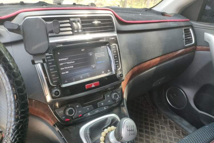 Used Haval H6 2014 Sport Version 1.5T Manual Two-Wheel Drive Elite Edition Audio And AC Panel