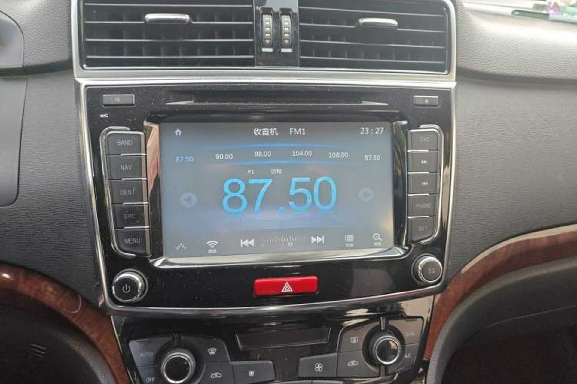Used Haval H6 2014 Sport Version 1.5T Manual Two-Wheel Drive Elite Edition Audio And AC Panel