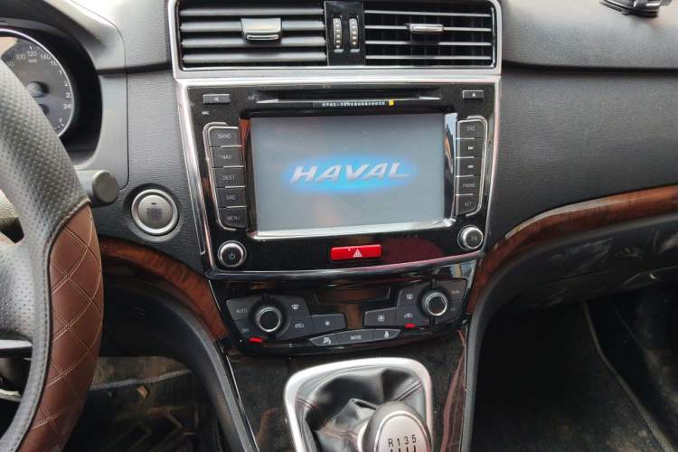 Used Haval H6 2014 Sport Version 1.5T Manual Two-Wheel Drive Elite Edition Audio And AC Panel