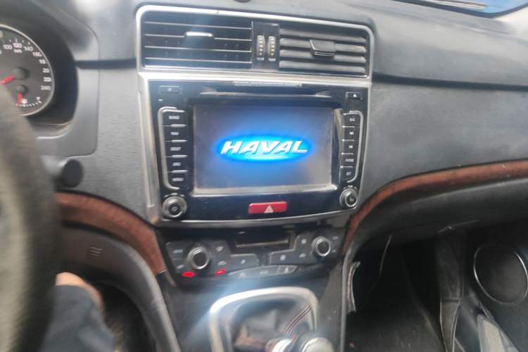 Used Haval H6 2014 Sport Version 1.5T Manual Two-Wheel Drive Elite Edition Audio And AC Panel