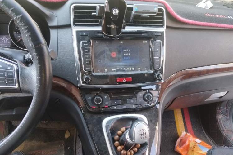 Used Haval H6 2014 Sport Version 1.5T Manual Two-Wheel Drive Elite Edition Audio And AC Panel