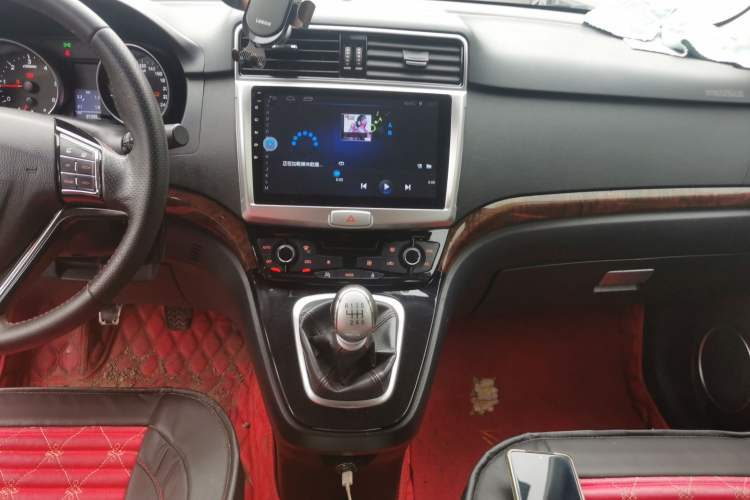 Used Haval H6 2014 Sport Edition 2.0T Diesel Manual Two-Wheel-Drive Elite Model Audio And AC Panel