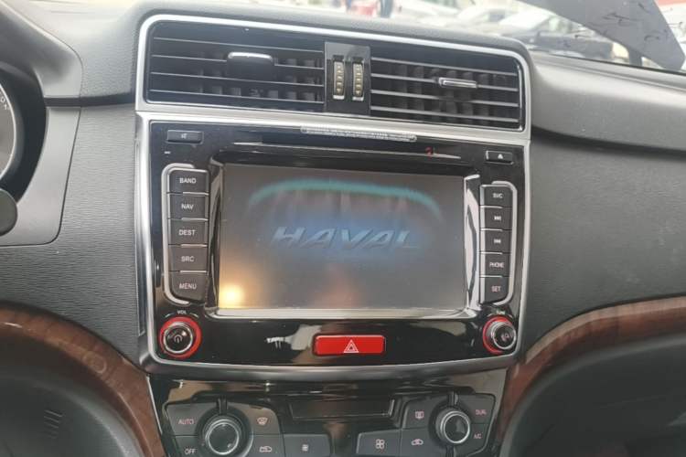 Used Haval H6 2014 Sport Version 1.5T Manual Two-Wheel Drive Elite Edition Audio And AC Panel