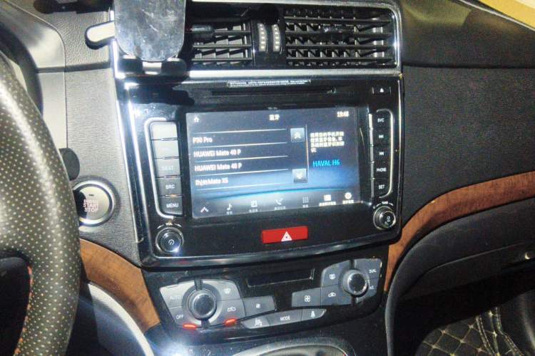 Used Haval H6 2014 Sport Version 1.5T Manual Two-Wheel Drive Elite Edition Audio And AC Panel