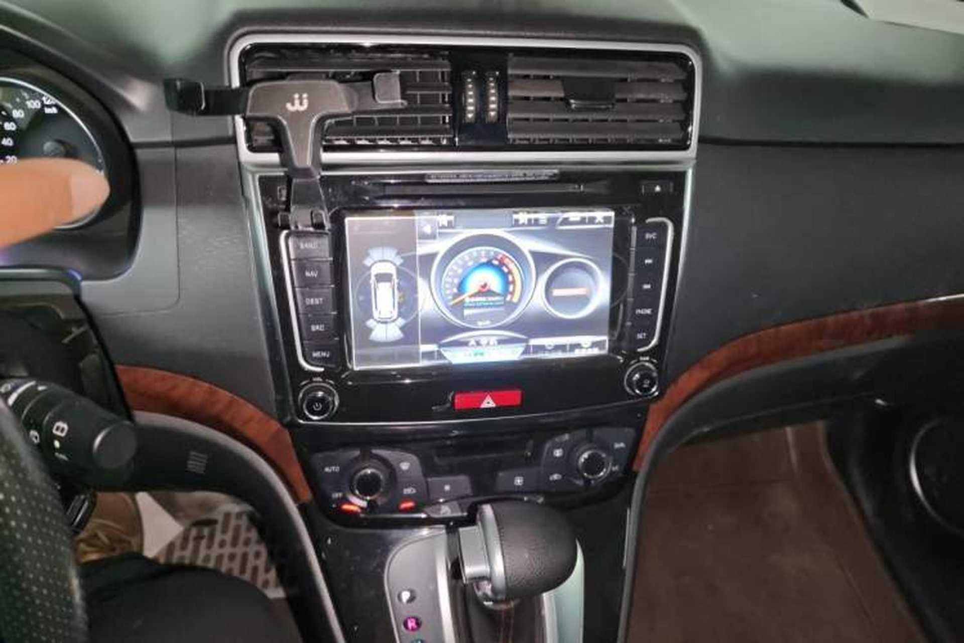 Used Haval H6 2014 Sport Edition 2.4L Automatic Elite Model Audio And AC Panel