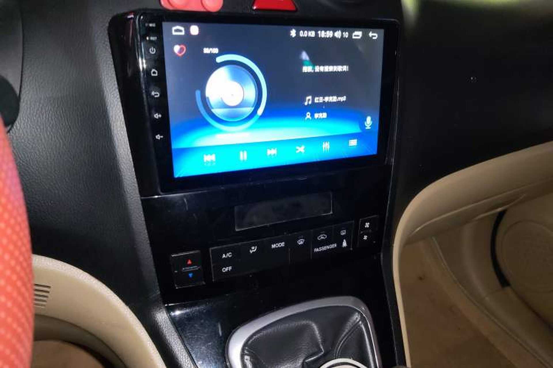 Used Haval H6 2014 Upgraded Model 2.0T Diesel Manual Two-Wheel Drive Elite Version Audio And AC Panel