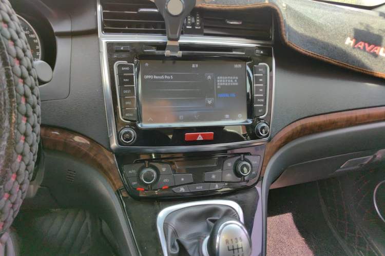 Used Haval H6 2014 Sport Version 1.5T Manual Two-Wheel Drive Elite Edition Audio And AC Panel