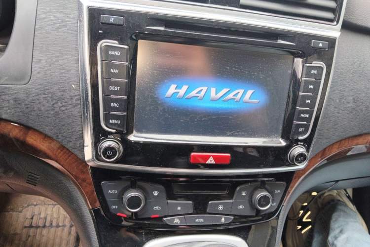 Used Haval H6 2014 Sport Version 1.5T Manual Two-Wheel Drive Elite Edition Audio And AC Panel