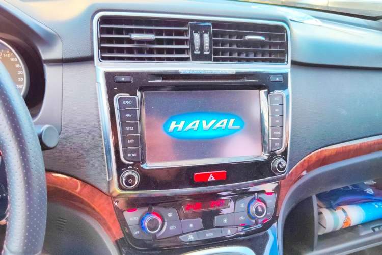 Used Haval H6 2014 Sport Version 1.5T Manual Two-Wheel Drive Elite Edition Audio And AC Panel