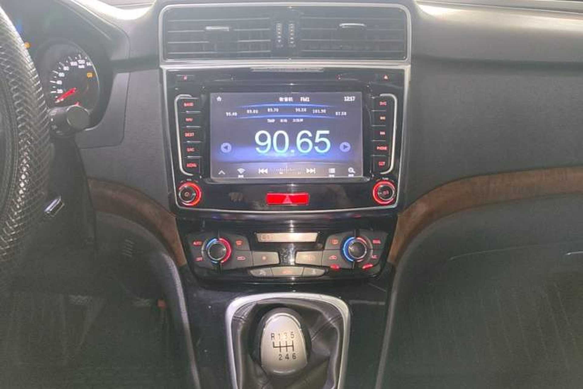 Used Haval H6 2014 Sport Version 1.5T Manual Two-Wheel Drive Elite Edition Audio And AC Panel