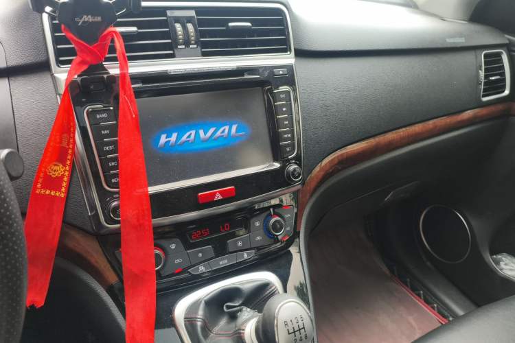 Used Haval H6 2014 Sport Version 1.5T Manual Two-Wheel Drive Elite Edition Audio And AC Panel