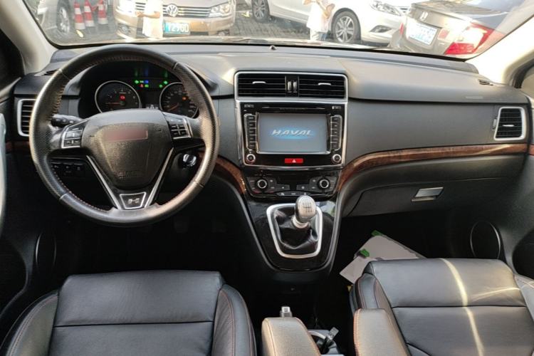 Used Haval H6 2014 Sport Version 1.5T Manual Two-Wheel Drive Elite Edition Center Console