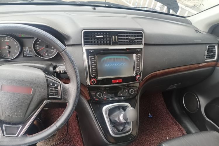 Used Haval H6 2014 Sport Version 1.5T Manual Two-Wheel Drive Elite Edition Center Console