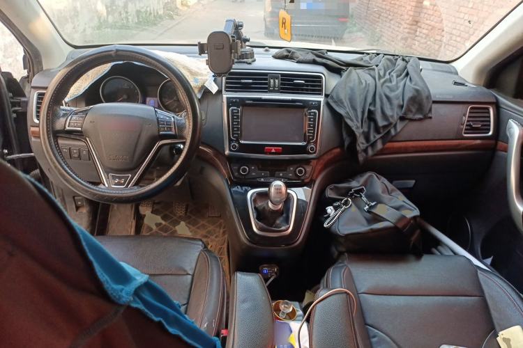 Used Haval H6 2014 Sport Version 1.5T Manual Two-Wheel Drive Elite Edition Center Console